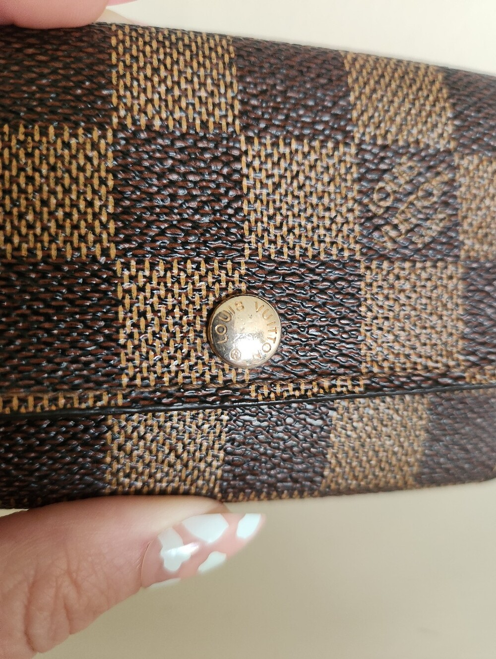 Louis Vuitton Damier Ebene 6 Key Holder With Certificate Of Authenticity - Picture 9 of 12